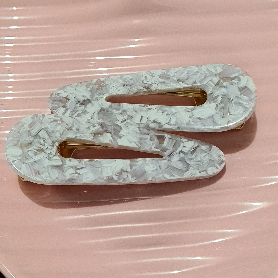 Pack of 2 White Pattern Hair Clips