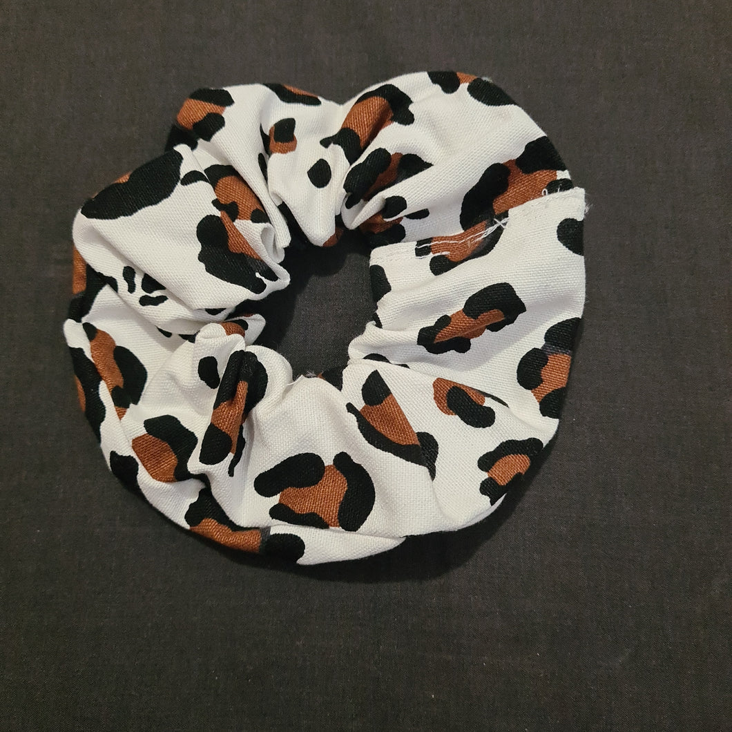 Leopard print scrunchie