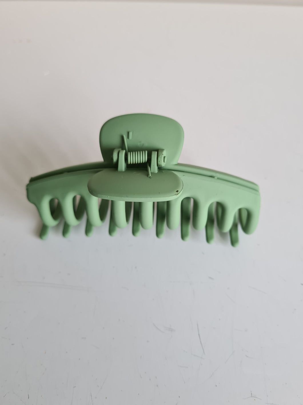 Large Green Claw Clip