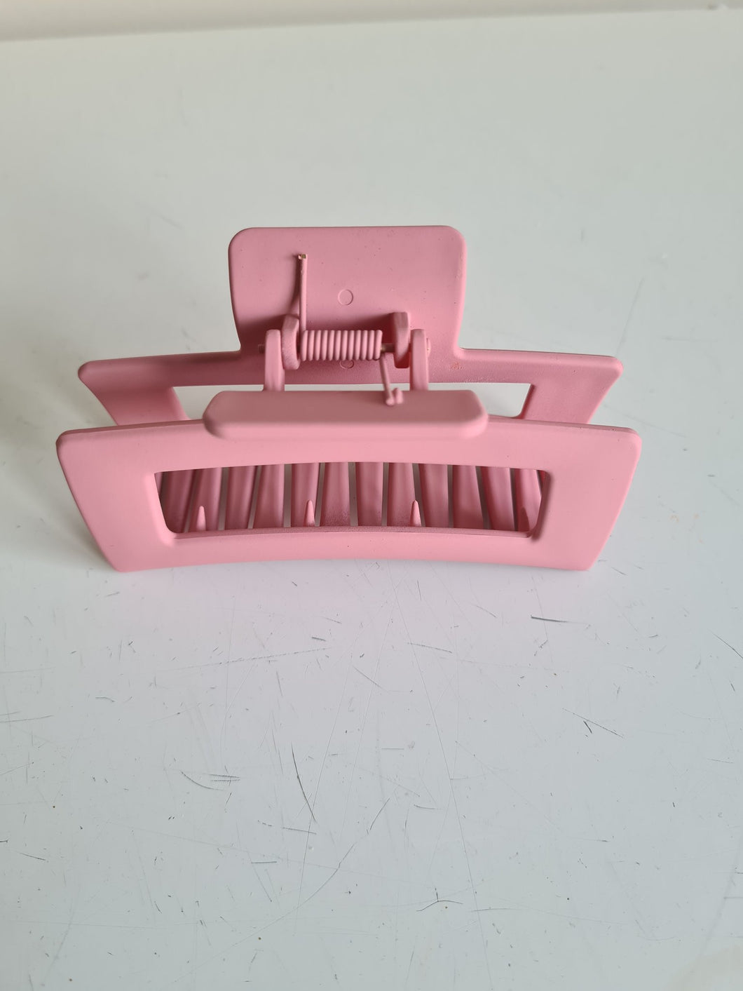 Large Pink Jaw Clip